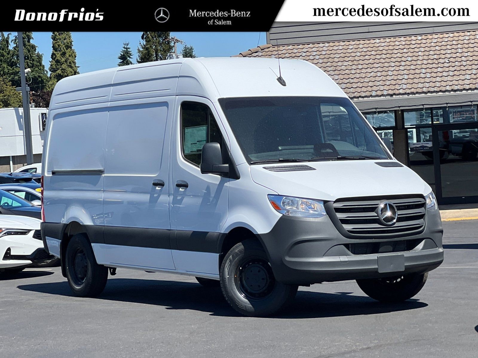 New 2025 Mercedes-Benz Sprinter 2500 image 1