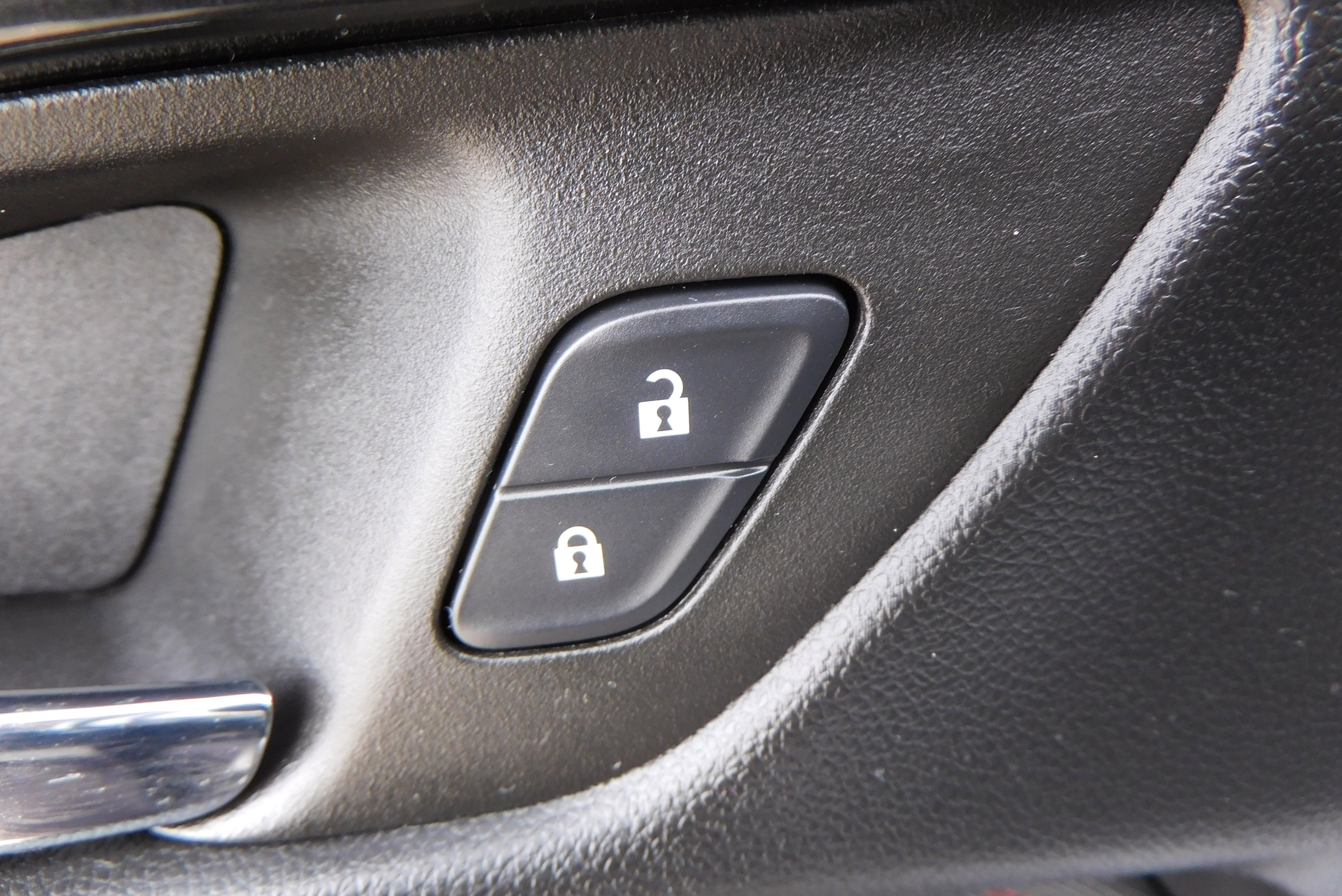 Used 2024 Chevrolet TrailBlazer RS w/ Convenience Package image 13