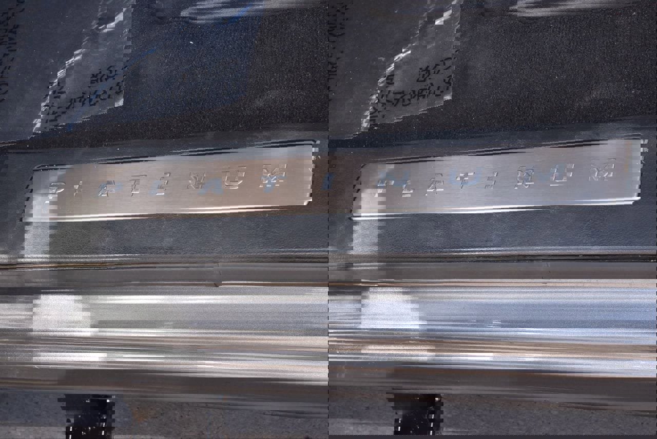 Certified 2024 Ford F250 Platinum w/ FX4 Off-Road Package image 39