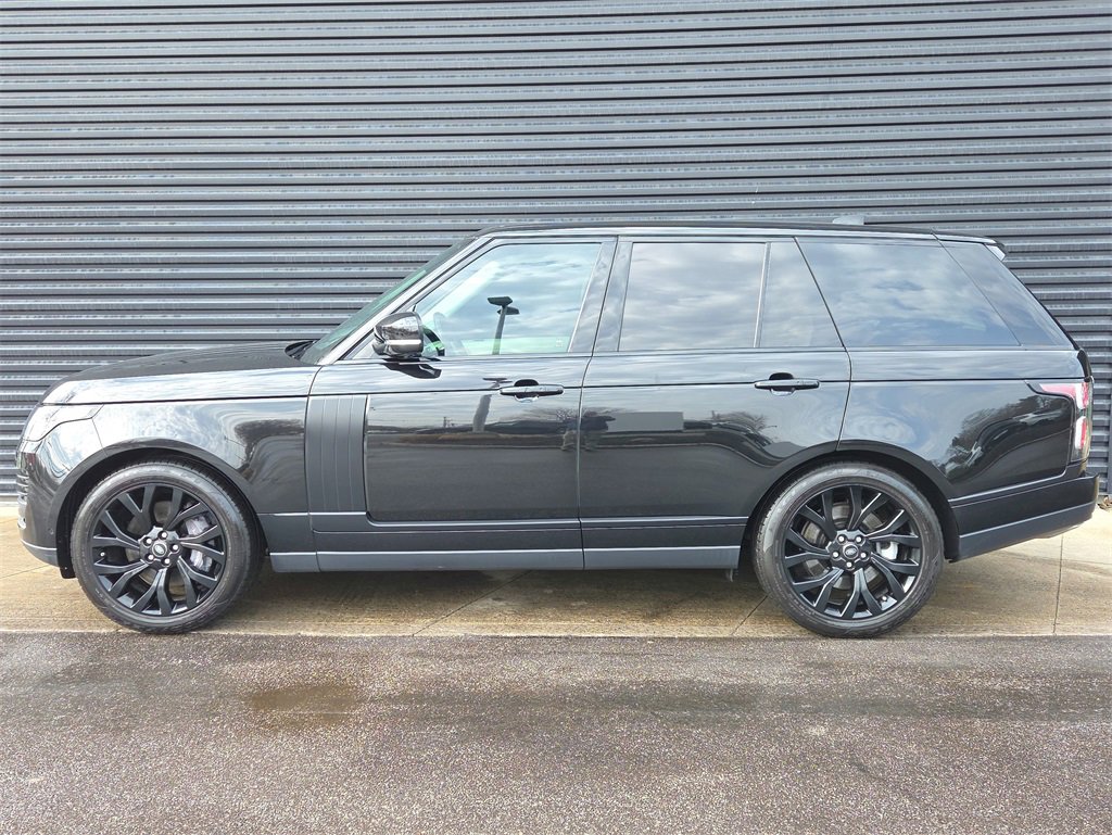 Used 2019 Land Rover Range Rover HSE image 2