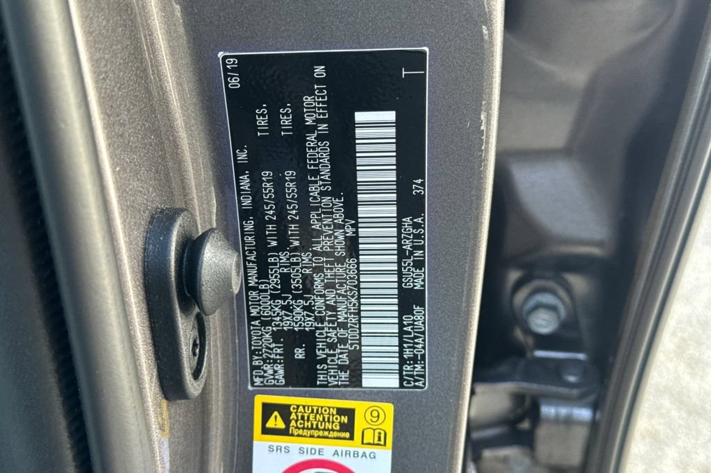 Used 2019 Toyota Highlander Limited Platinum AWD/4WD image 28