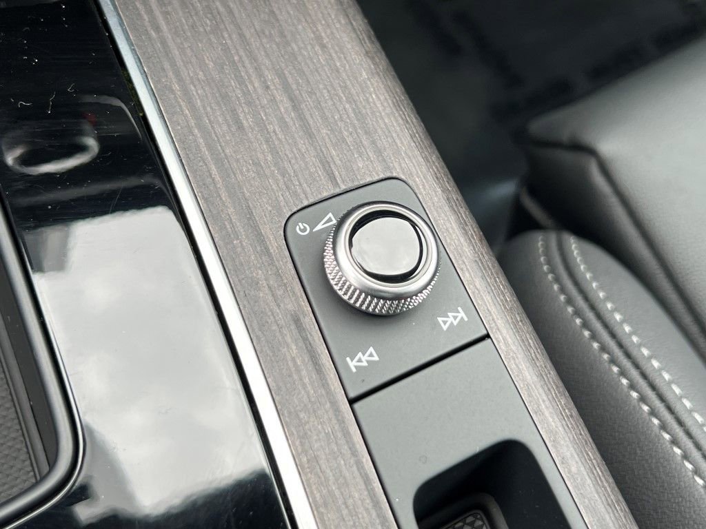 Certified 2025 Audi Q5 2.0T Premium Plus w/ Premium Plus Package image 32