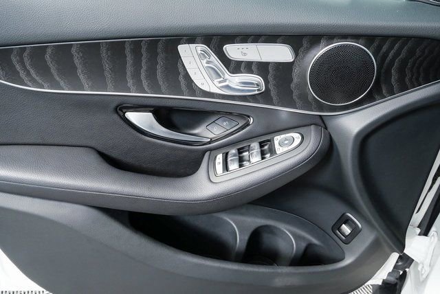 Used 2017 Mercedes-Benz GLC 300 image 6