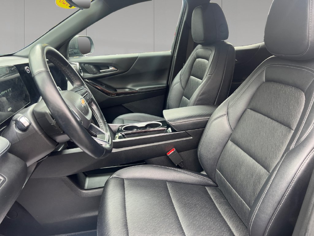 Used 2025 Chevrolet Equinox LT w/ Convenience Package II AWD/4WD image 11