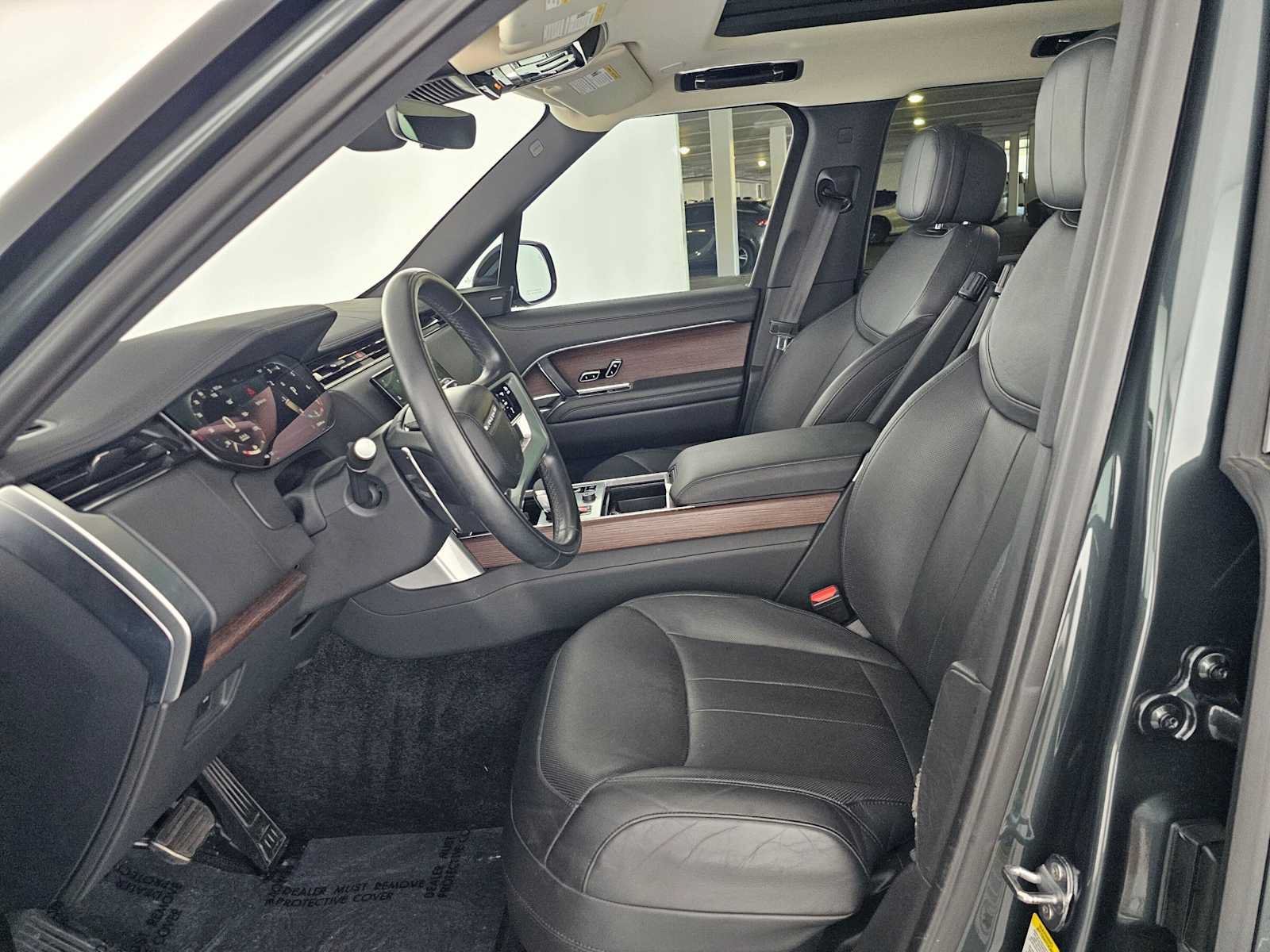 Certified 2023 Land Rover Range Rover SE AWD/4WD image 20