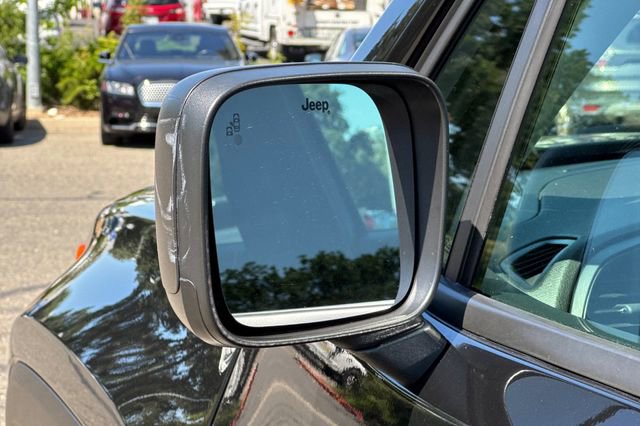 Used 2023 Jeep Renegade Latitude AWD/4WD image 54