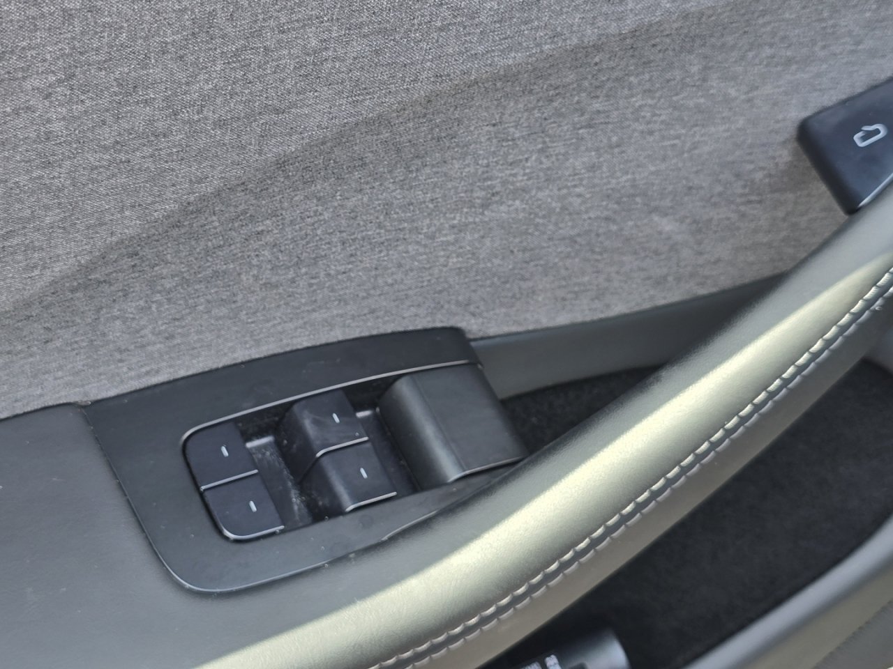 Used 2025 Tesla Model 3 Long Range RWD image 24