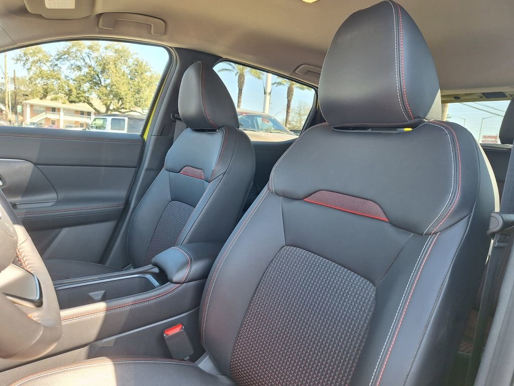 Certified 2025 Nissan Kicks SR w/ Interior Electronics Package image 11