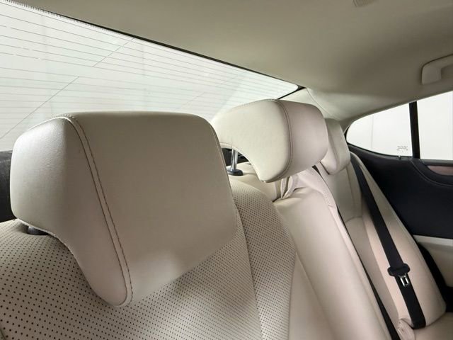 Certified 2025 Lexus ES 300h 300h w/ Premium Package image 30