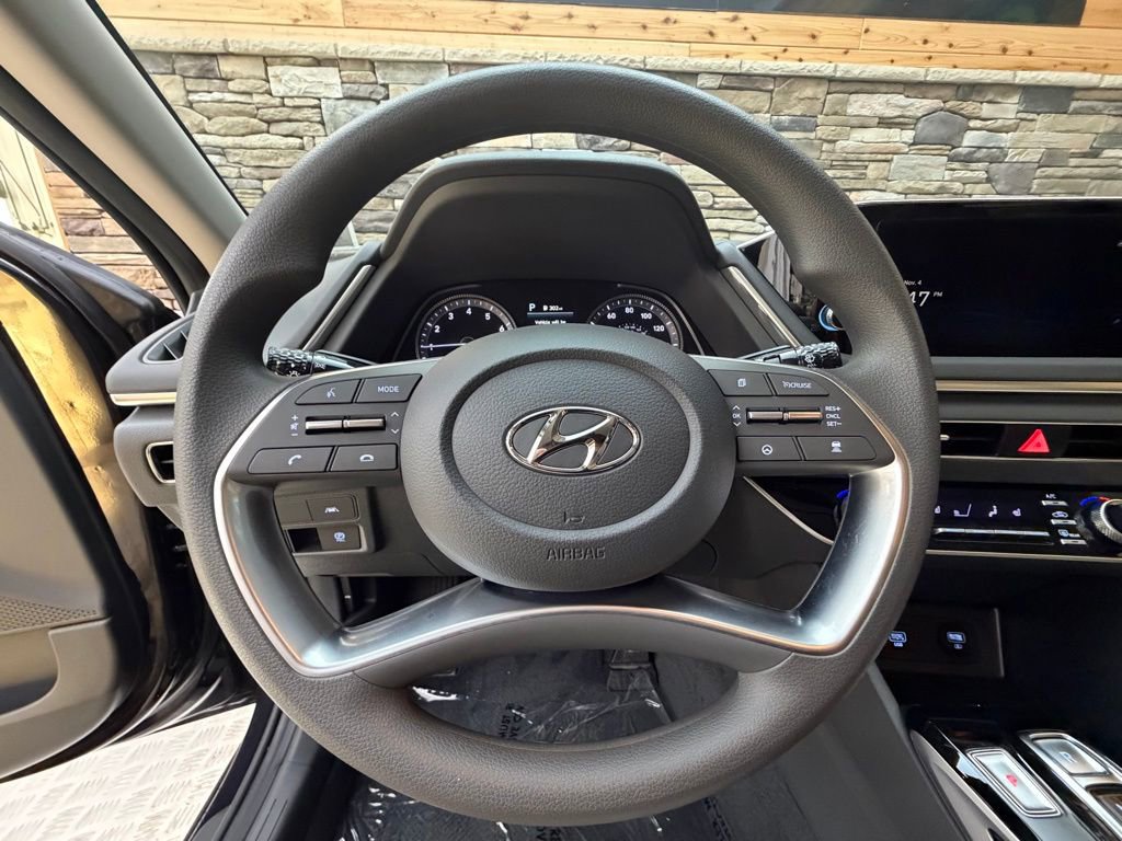 Used 2023 Hyundai Sonata SEL image 17