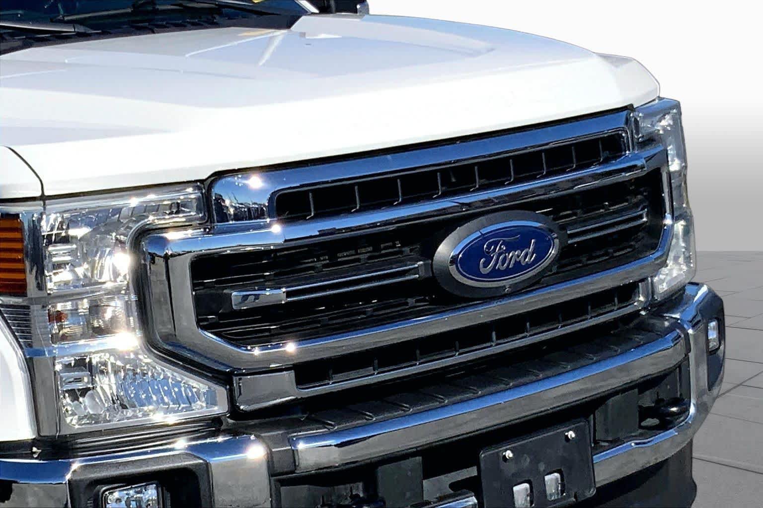 Used 2022 Ford F250 Lariat w/ Lariat Ultimate Package AWD/4WD image 27