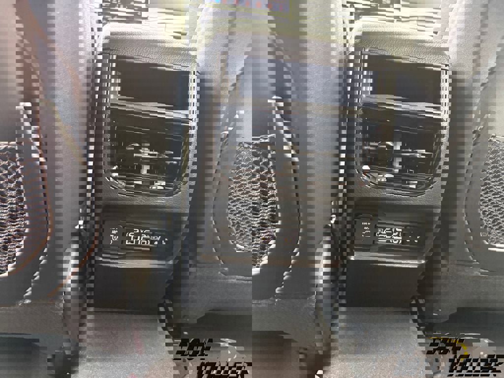 New 2025 Jeep Grand Cherokee Limited w/ Black Appearance Package image 26