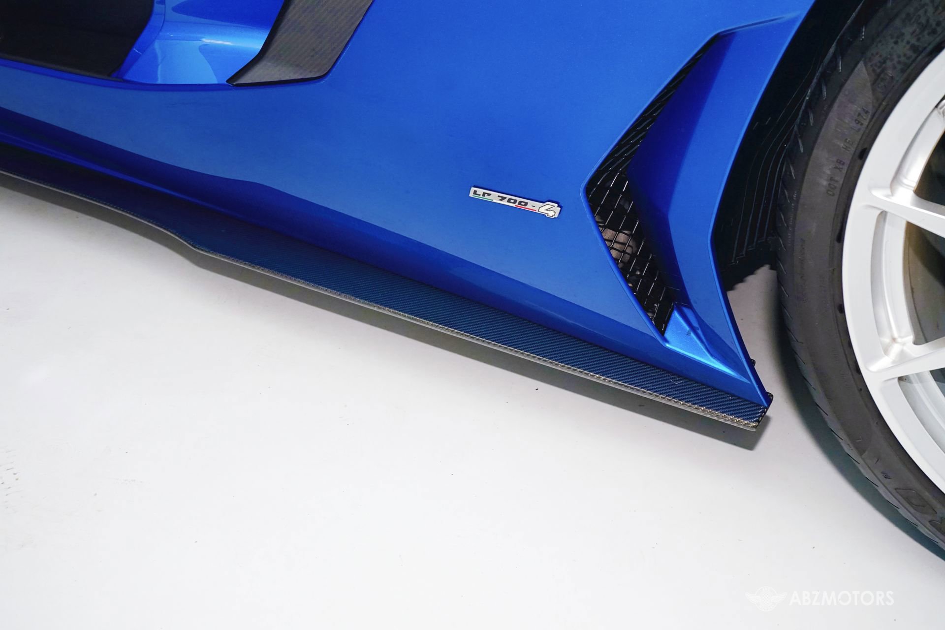 Used 2015 Lamborghini Aventador LP 700-4 AWD/4WD image 13