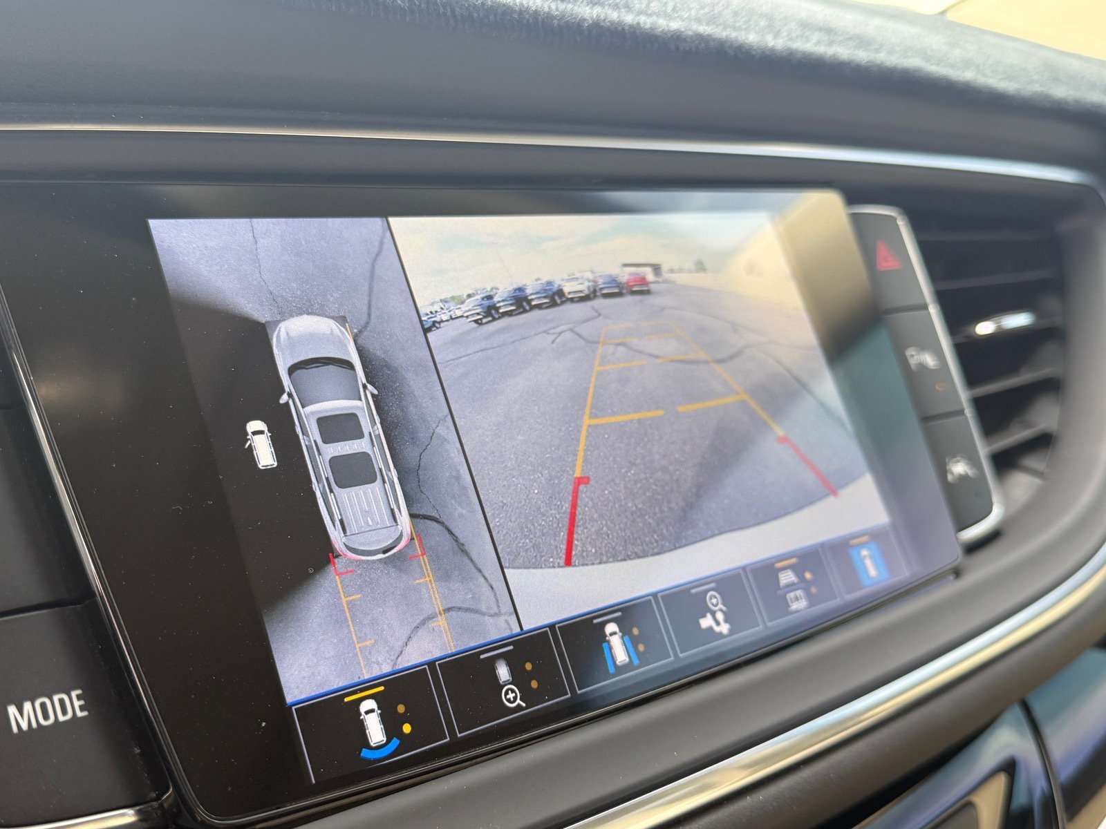 Used 2023 Buick Enclave Avenir w/ Trailering Package, 5000 lbs. FWD image 19