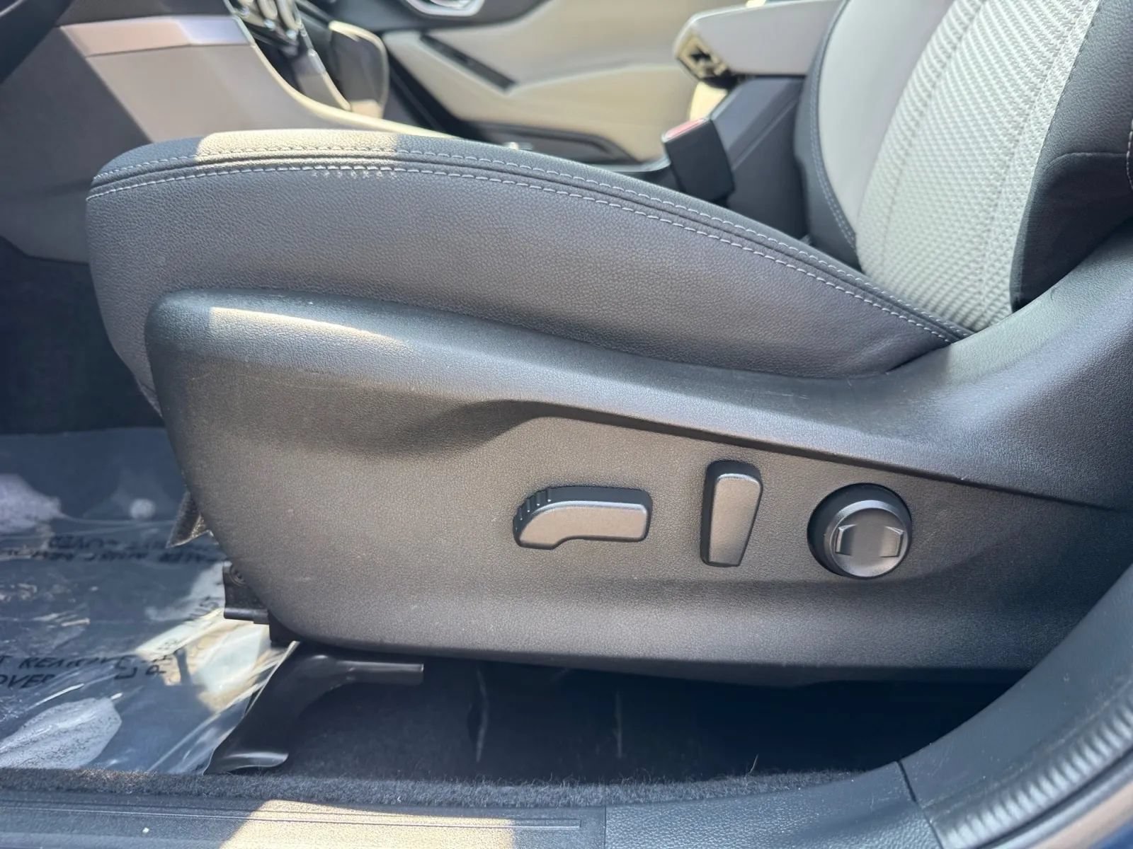 Used 2021 Subaru Forester Premium AWD/4WD image 23
