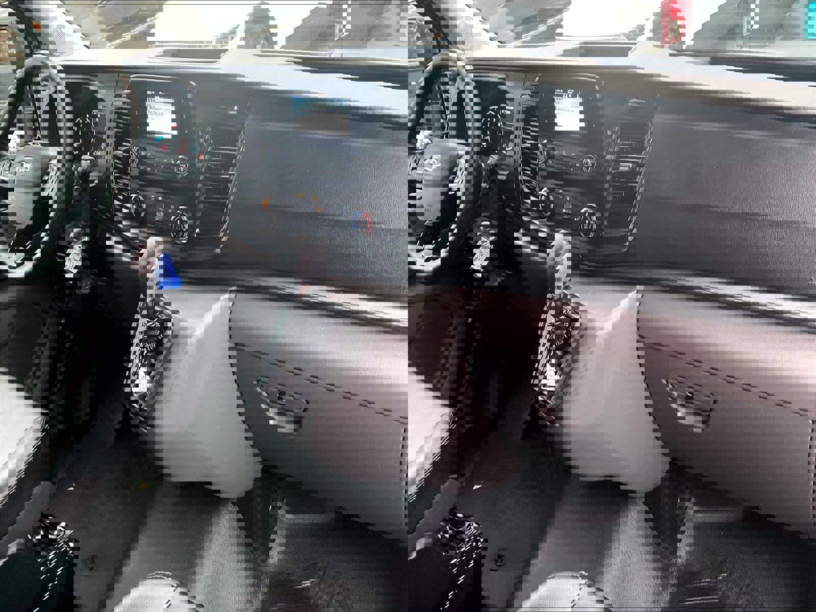 Used 2022 Ford Transit 350 DRW image 14