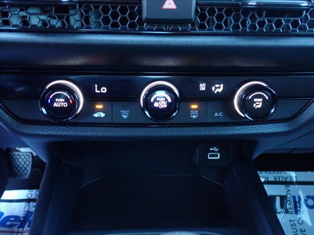 Used 2025 Honda HR-V LX image 17