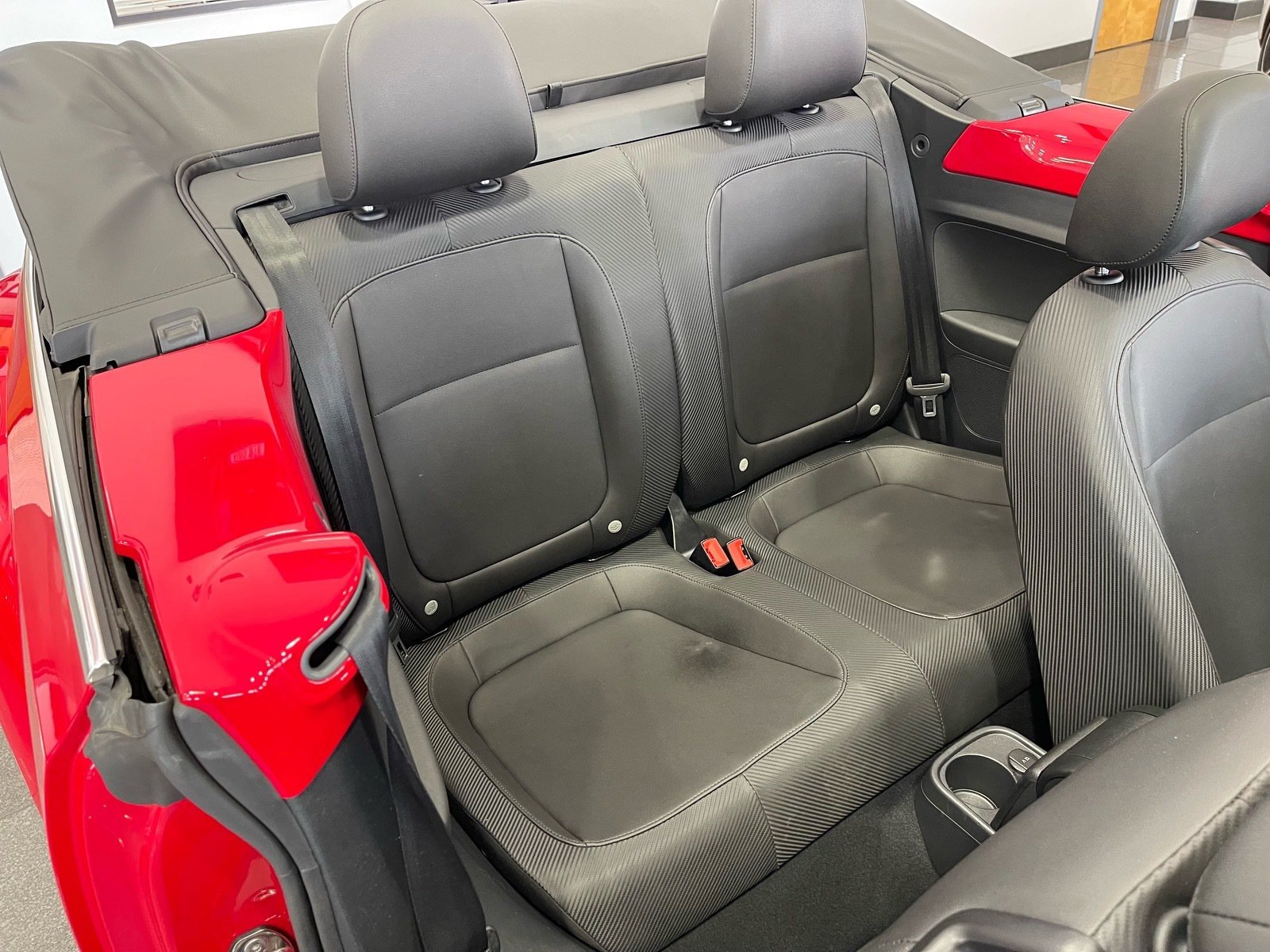 Used 2014 Volkswagen Beetle 1.8T FWD image 37
