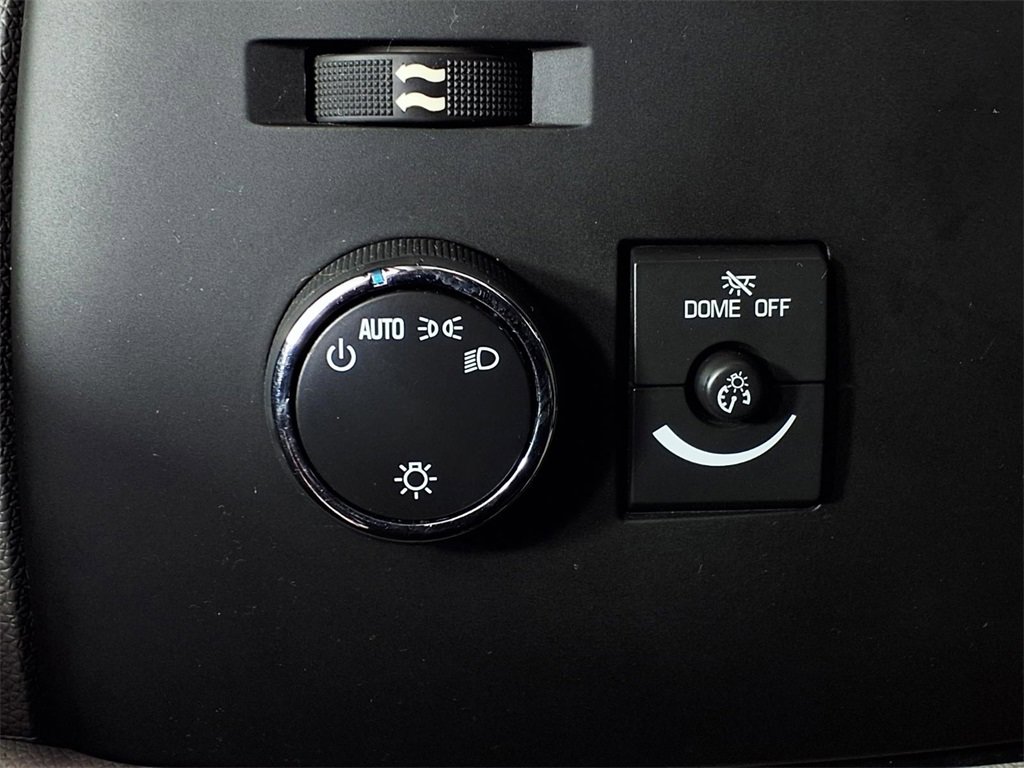 Used 2013 Chevrolet Silverado 1500 LT image 24