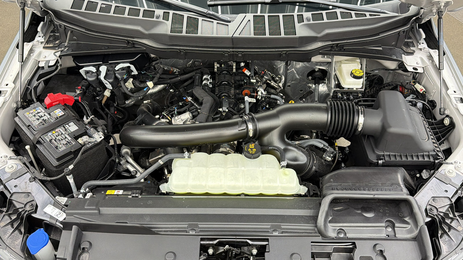 Used 2026 Ford F150 Lariat AWD/4WD image 16