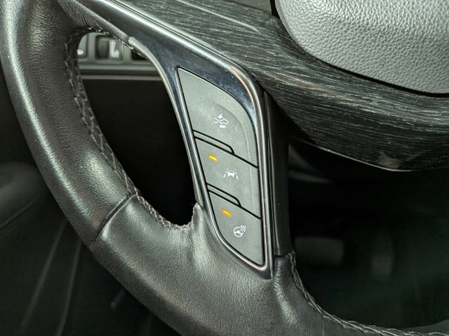 Certified 2022 Cadillac XT5 Premium Luxury image 9