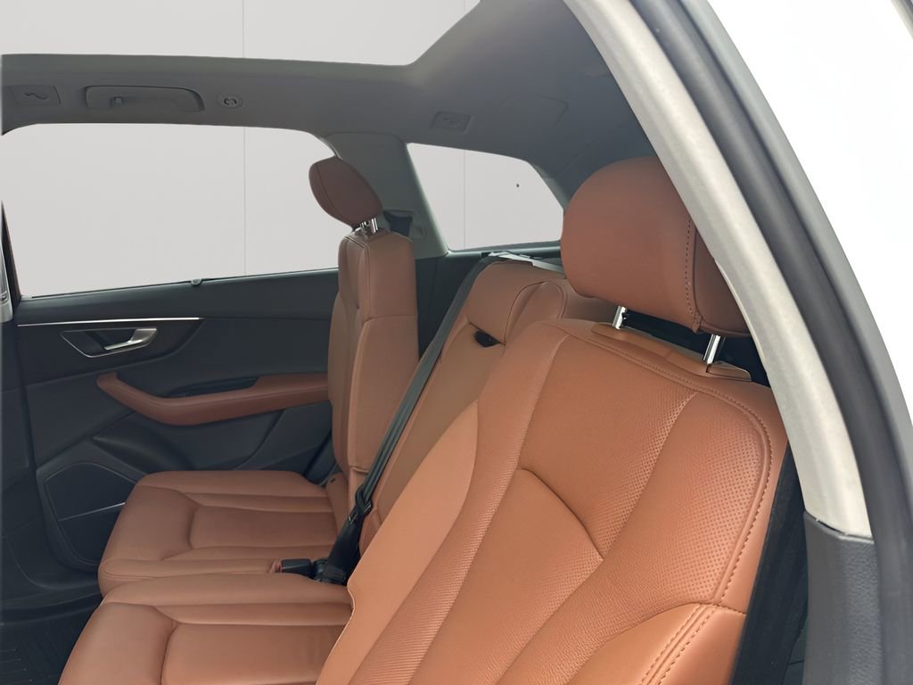 Used 2021 Audi Q7 3.0T Premium Plus w/ Executive Package image 19