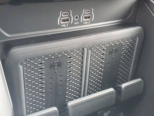 New 2026 RAM 2500 Laramie AWD/4WD image 30
