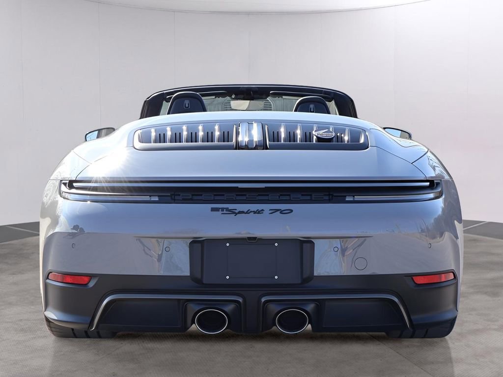 Used 2026 Porsche 911 GTS image 7