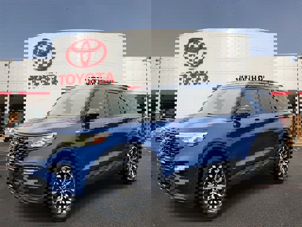 Used 2022 Ford Explorer ST-Line w/ Class IV Trailer Tow Package image 1