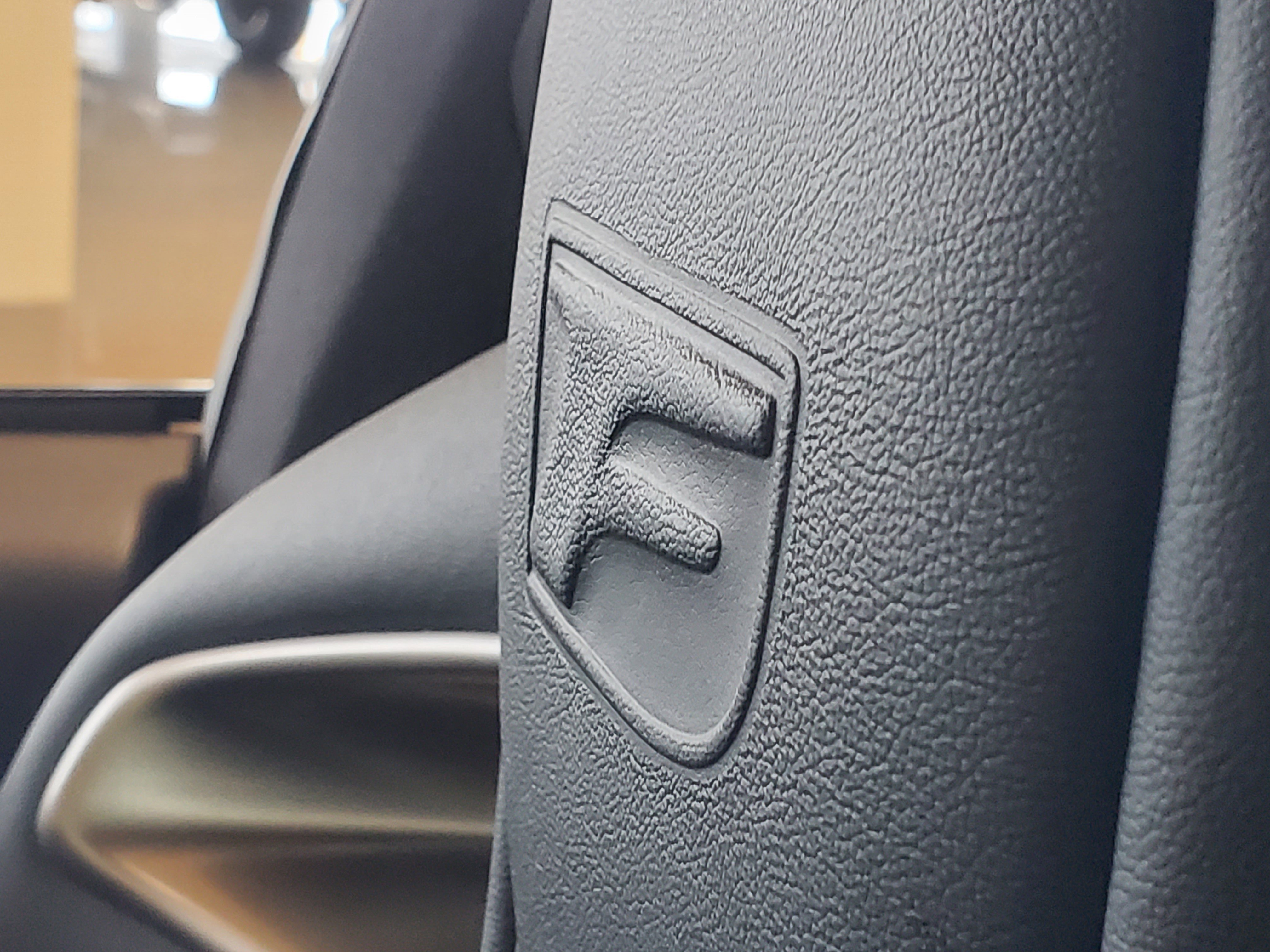 Used 2024 Lexus RC F w/ Carbon Package image 34