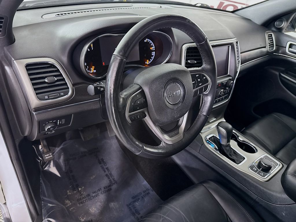 Used 2018 Jeep Grand Cherokee Limited AWD/4WD image 19