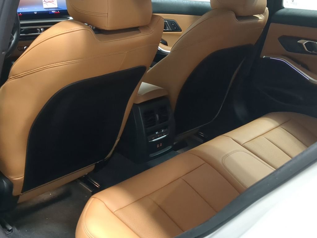 Used 2024 BMW 330i xDrive Sedan w/ Convenience Package image 33