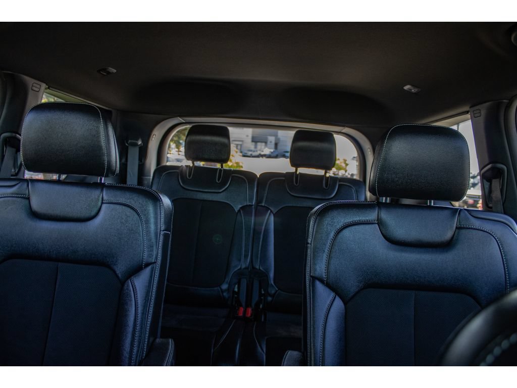 Used 2023 Jeep Grand Cherokee L Laredo AWD/4WD image 57
