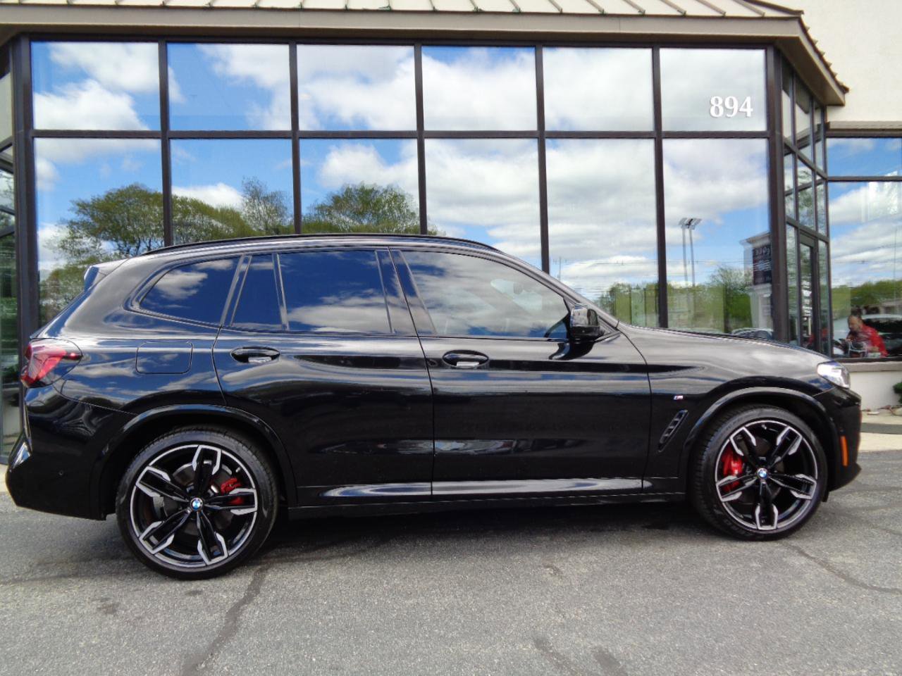 Used 2023 BMW X3 M40i AWD/4WD image 4