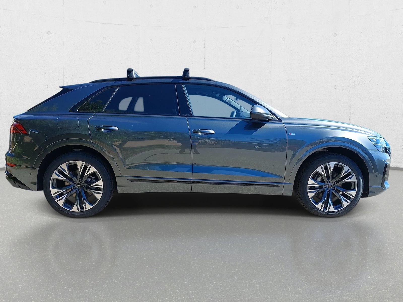 New 2027 Audi Q8 Premium Plus AWD/4WD image 4