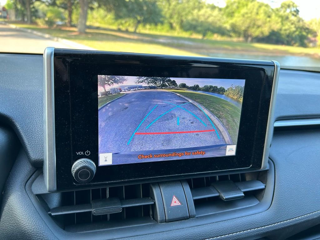 Used 2024 Toyota RAV4 LE AWD/4WD image 24