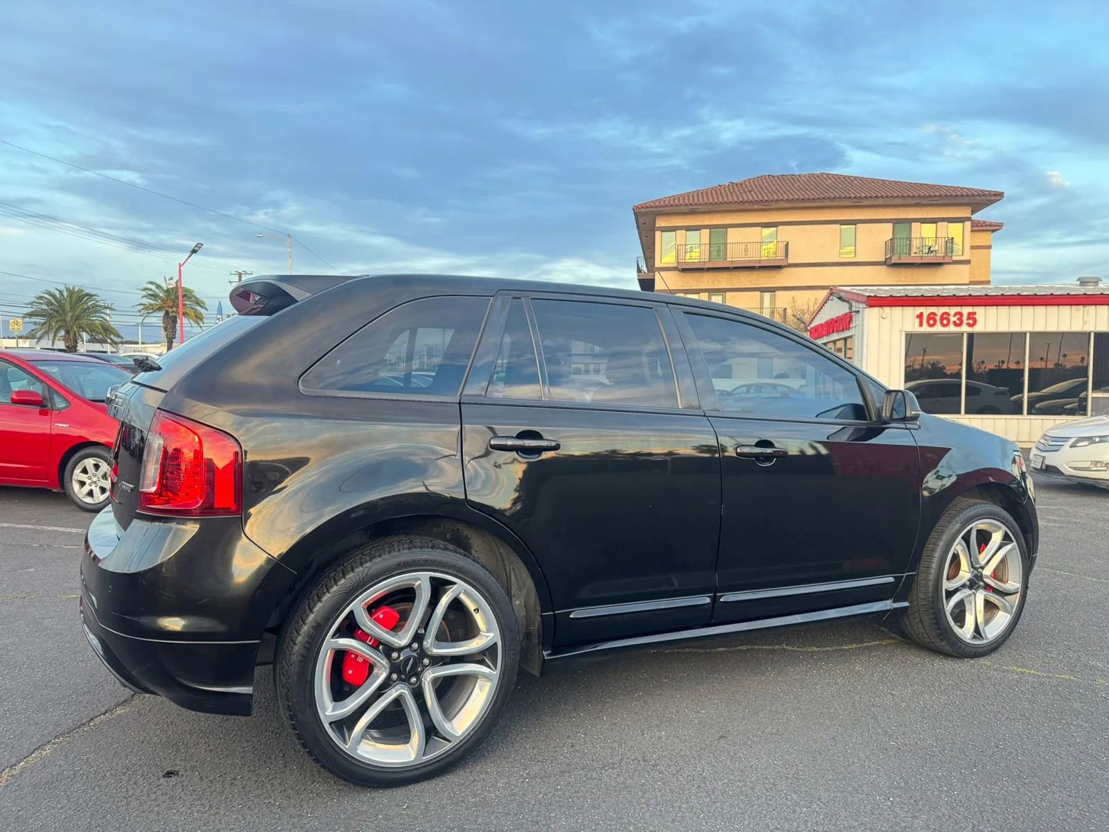 Used 2013 Ford Edge Sport w/ Driver Entry Pkg image 10