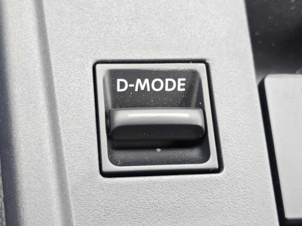 New 2026 Nissan Sentra SR w/ Floor Mat Package image 17