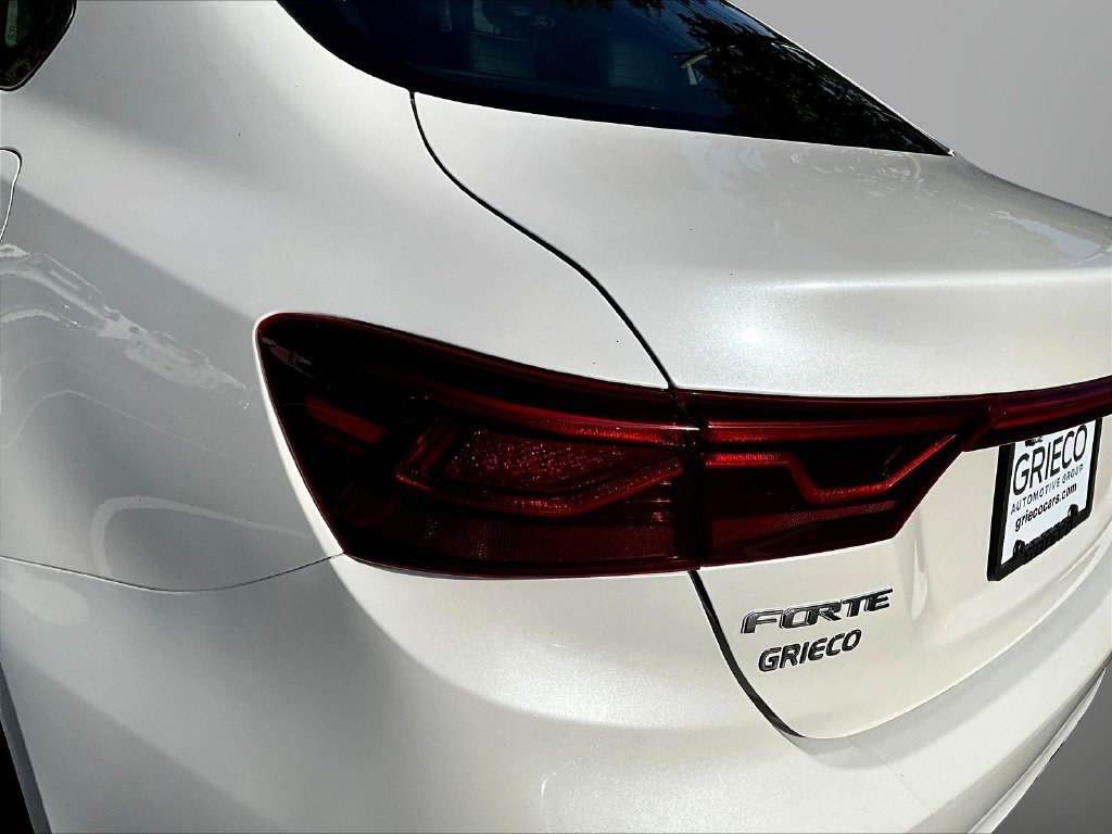 Used 2020 Kia Forte EX FWD image 24