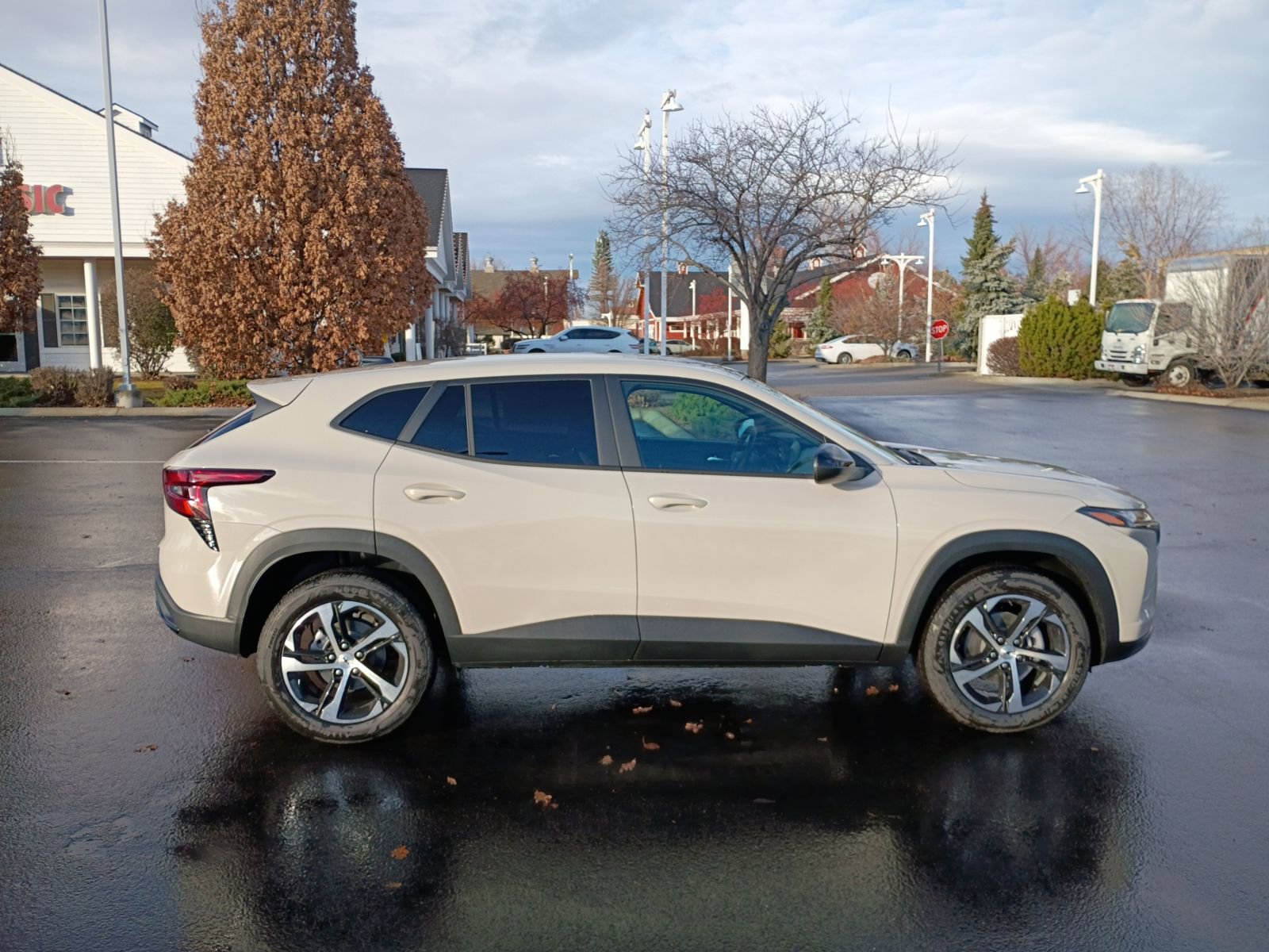 New 2026 Chevrolet Trax RS w/ Driver Confidence Package image 10
