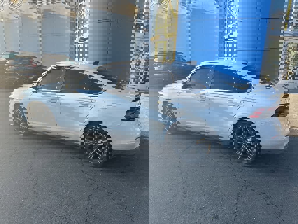 Certified 2023 Honda Accord Sport image 28