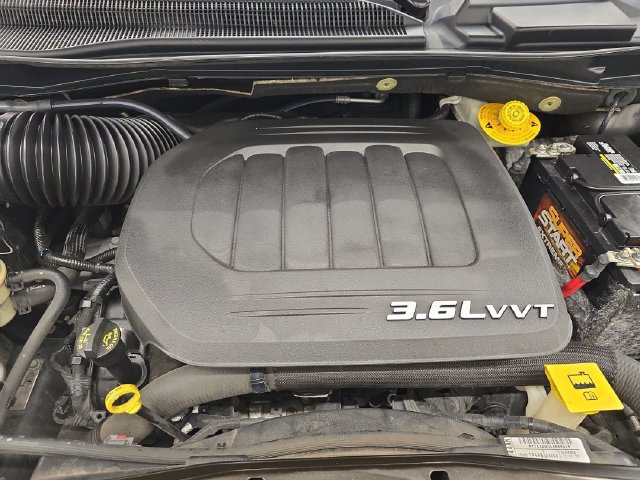 Used 2016 Dodge Grand Caravan R/T FWD image 36
