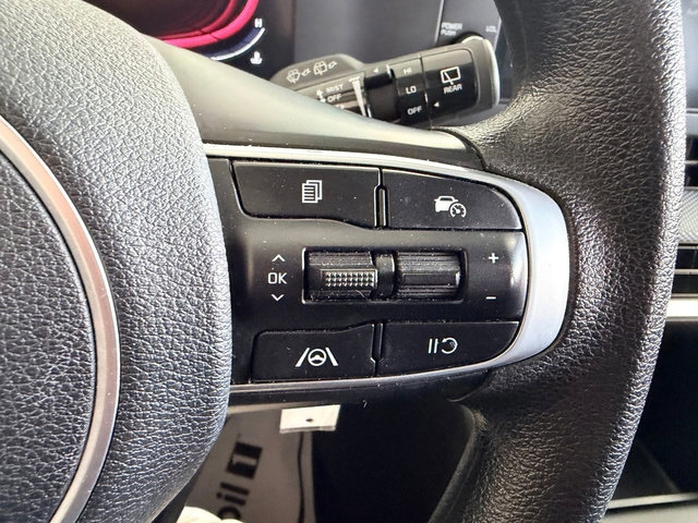 Used 2023 Kia Sportage LX image 19