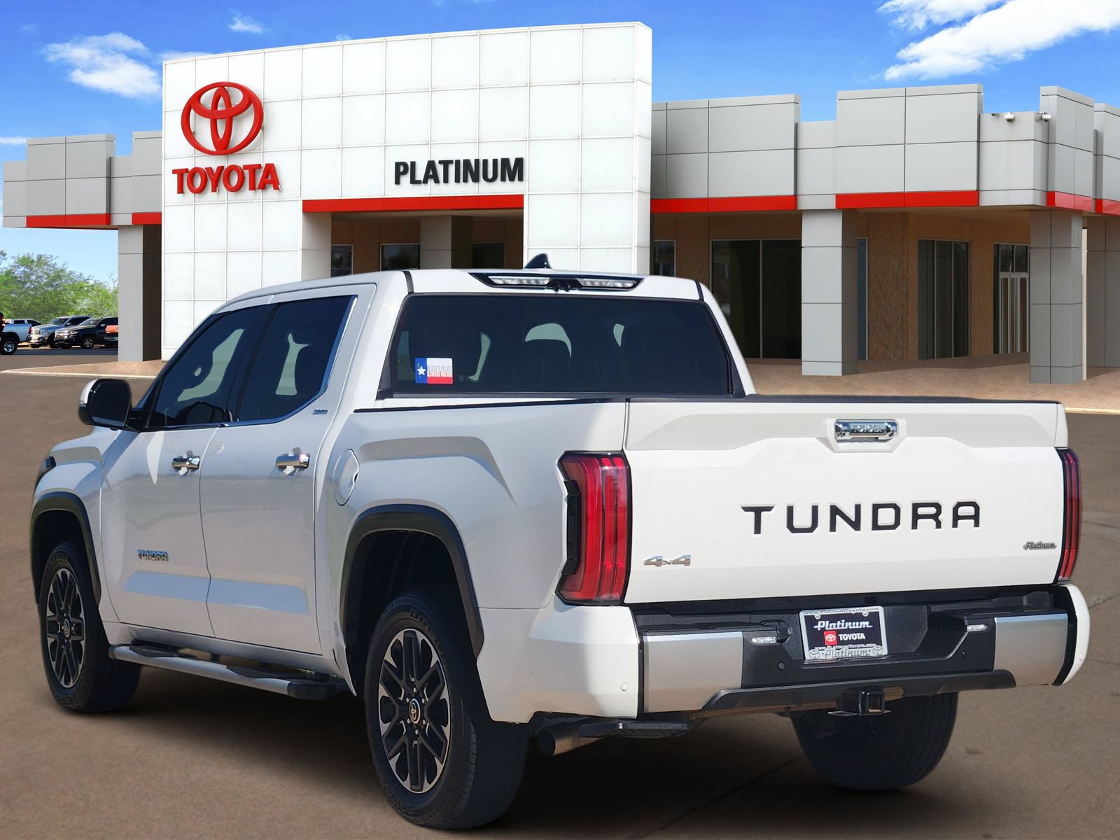 Used 2023 Toyota Tundra Limited AWD/4WD image 5