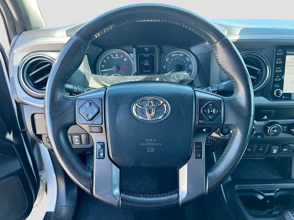 Used 2020 Toyota Tacoma TRD Off-Road w/ Technology Package AWD/4WD image 11