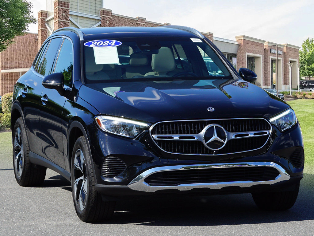 Certified 2024 Mercedes-Benz GLC 300 4MATIC image 3