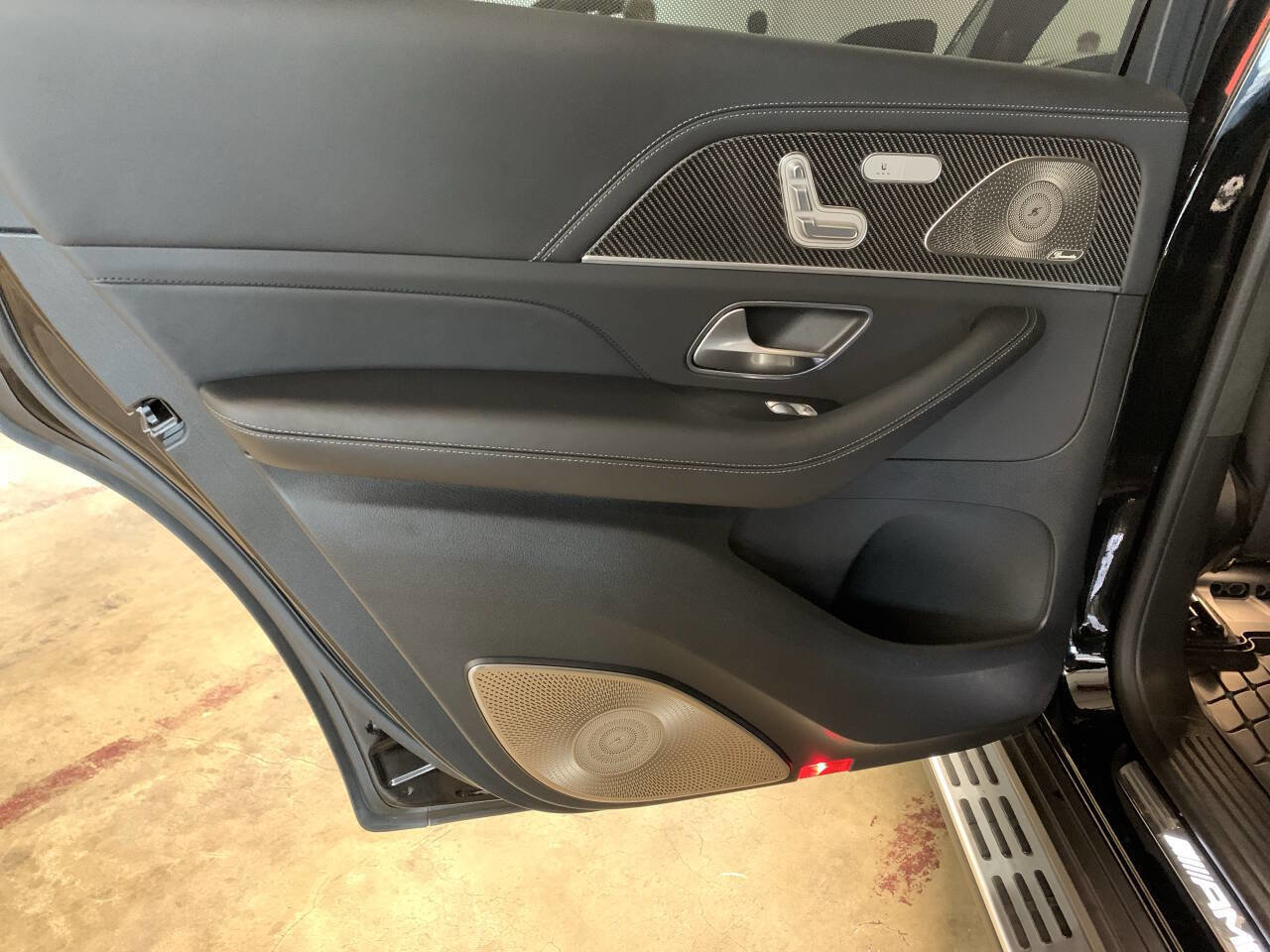 Used 2025 Mercedes-Benz GLS 63 AMG 4MATIC image 24