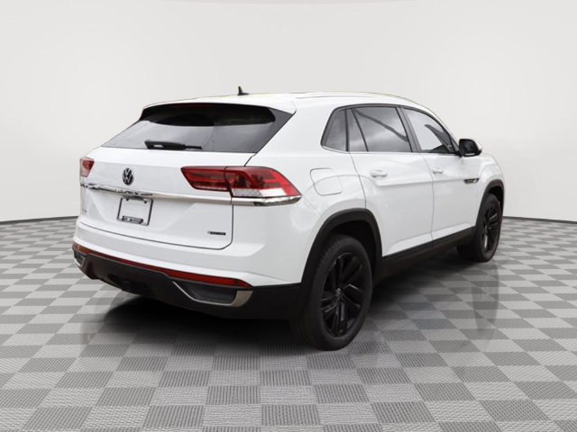 Used 2023 Volkswagen Atlas Cross Sport SE w/ Black Wheel Package AWD/4WD image 3