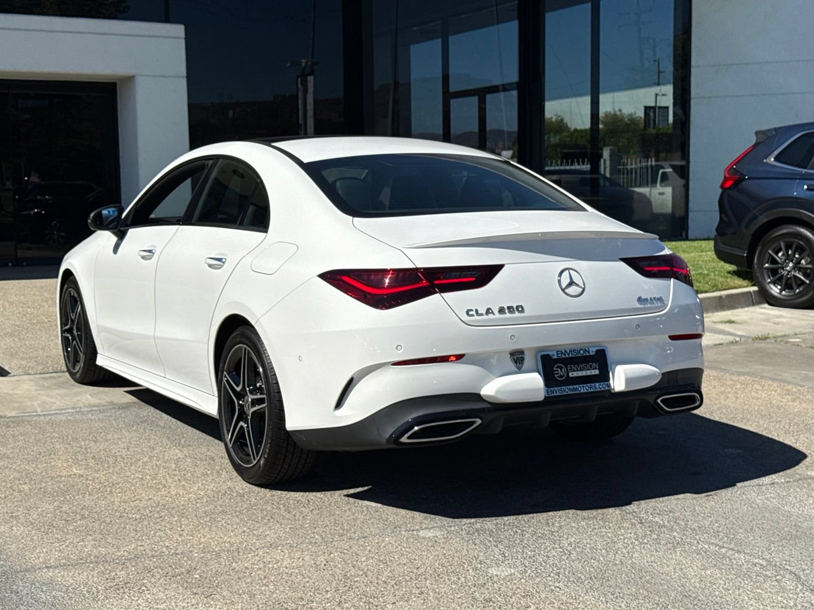 Used 2025 Mercedes-Benz CLA 250 4MATIC image 10