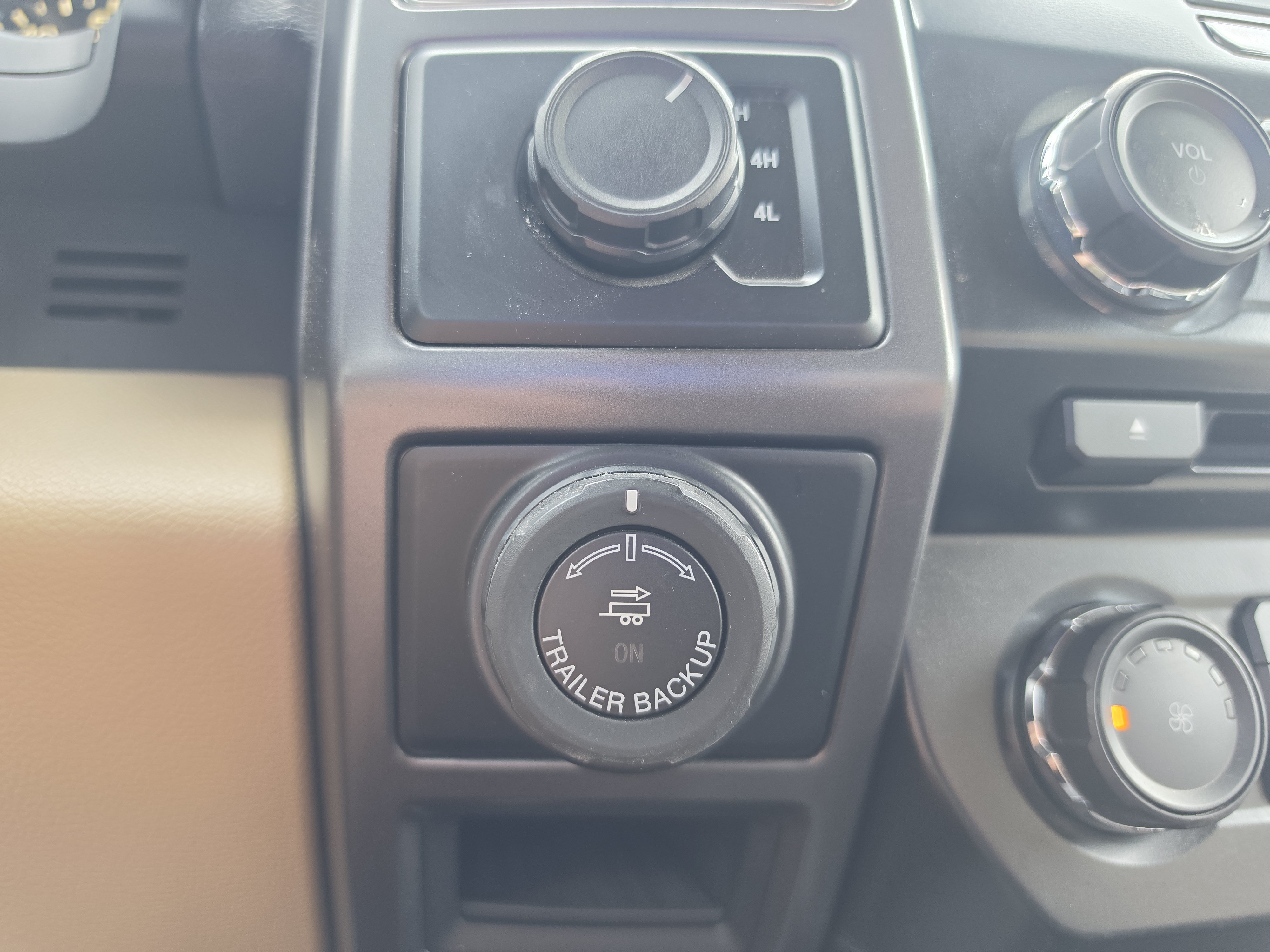 Used 2016 Ford F150 XLT w/ Equipment Group 301A Mid AWD/4WD image 30
